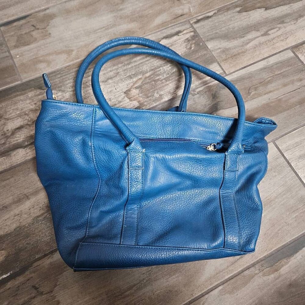 Olivia + Joy Shoulder Bag - Picture 10 of 12